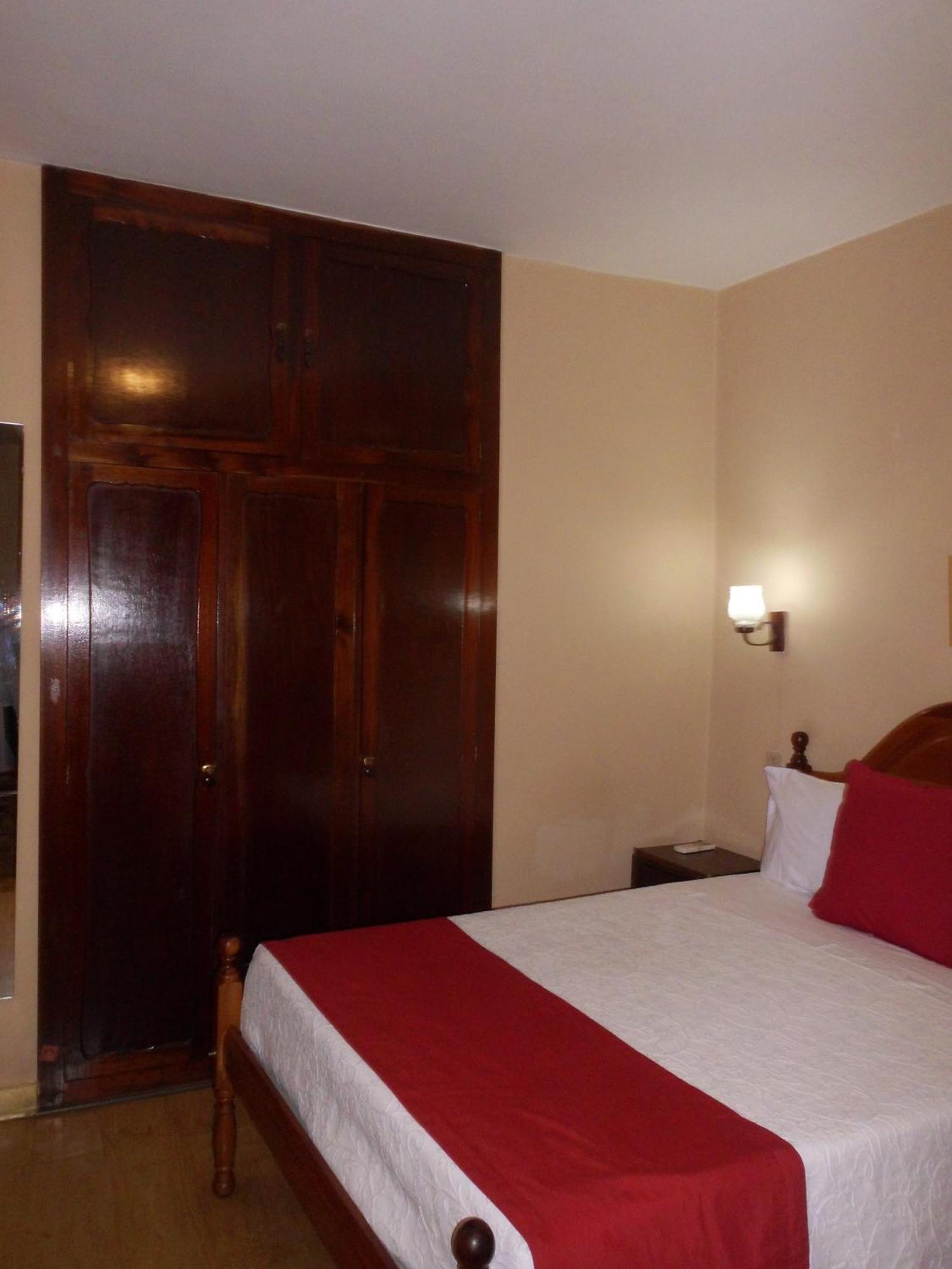 Hotel Larbelo Coimbra Camera foto