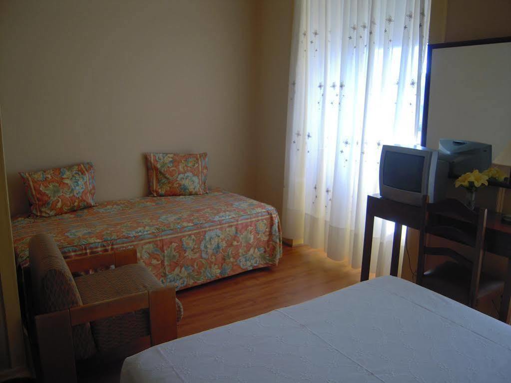 Hotel Larbelo Coimbra Esterno foto