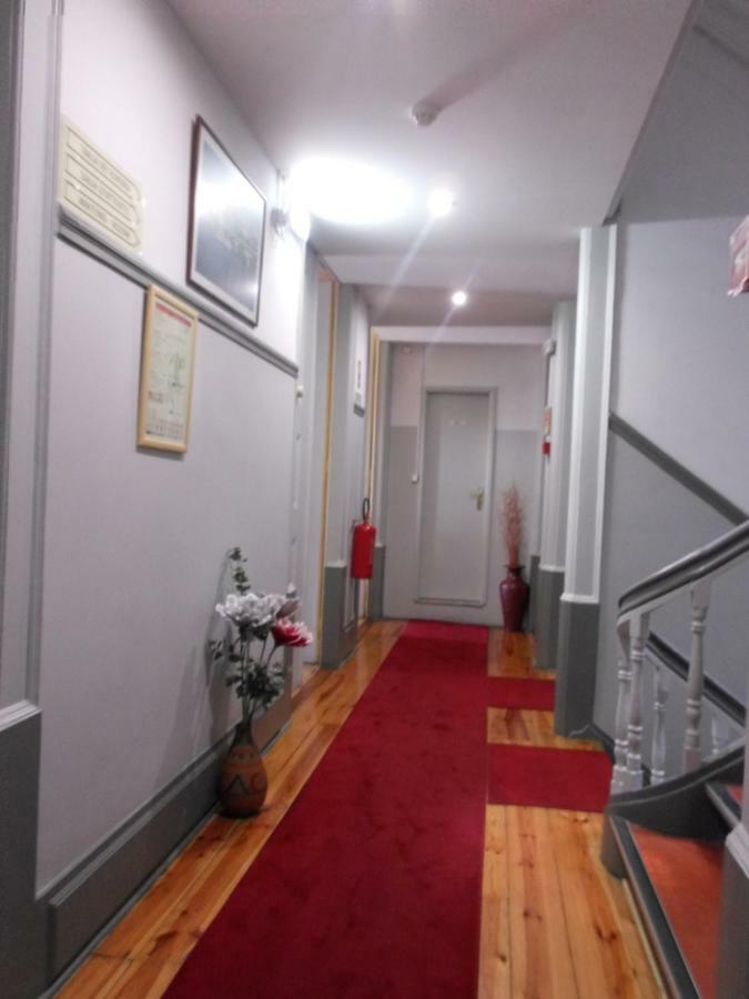 Hotel Larbelo Coimbra Esterno foto