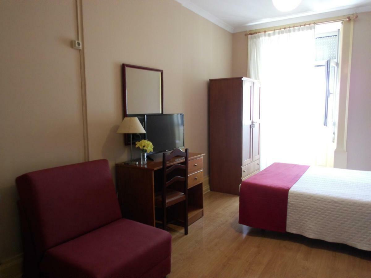 Hotel Larbelo Coimbra Esterno foto