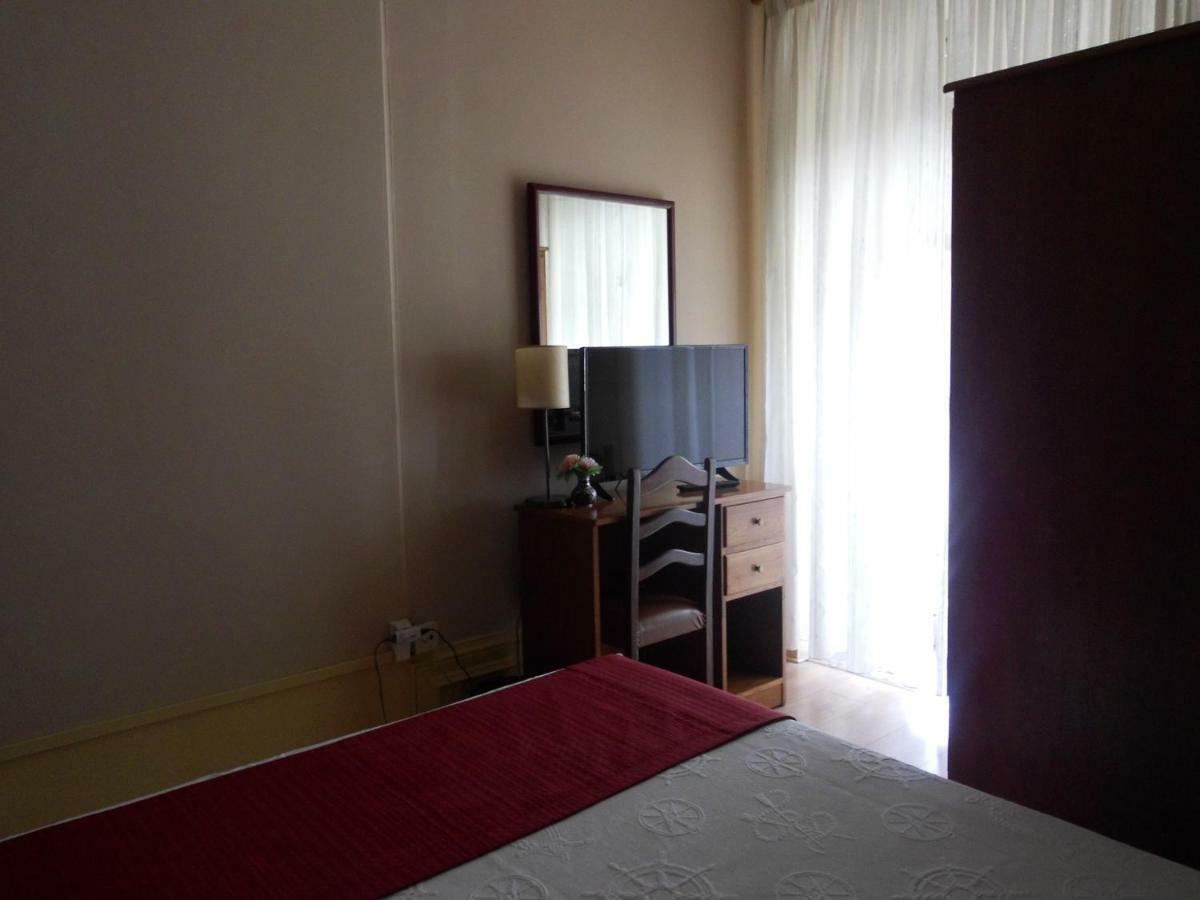 Hotel Larbelo Coimbra Esterno foto