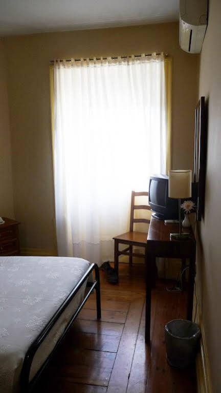 Hotel Larbelo Coimbra Esterno foto